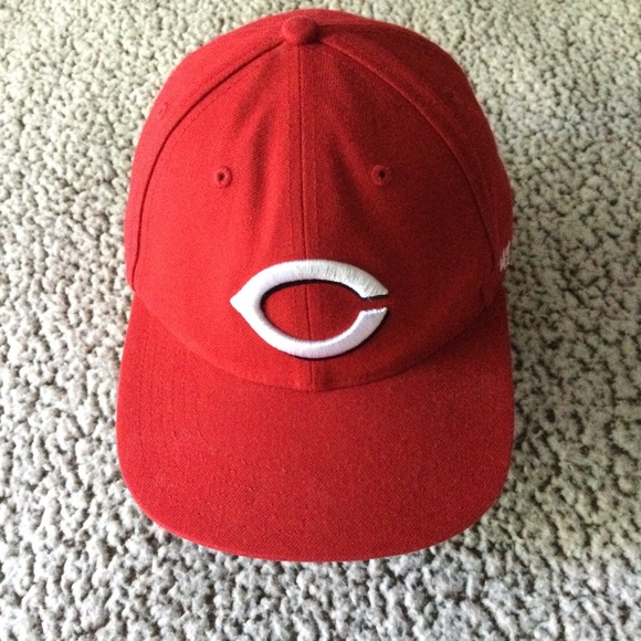 Genuine Merchandise Other - Cincinnati Reds Hat/Cap